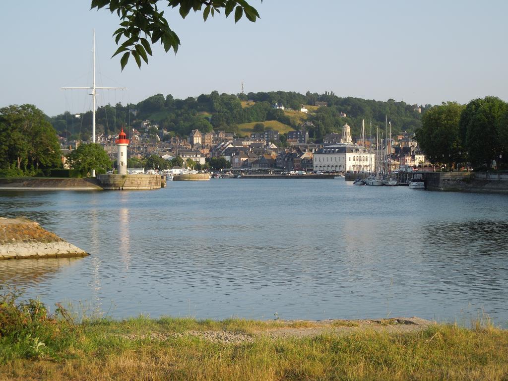 Appartement Avec Terrasse Honfleur Kamer foto